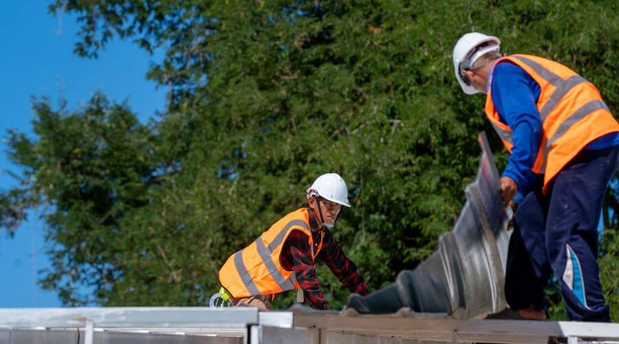 Professional gutter cleaning in Imperial, NE